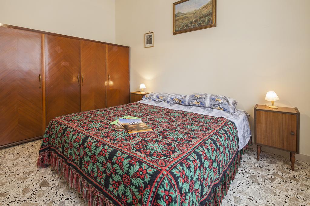 B&B La Contessa Salerno Szoba fotó